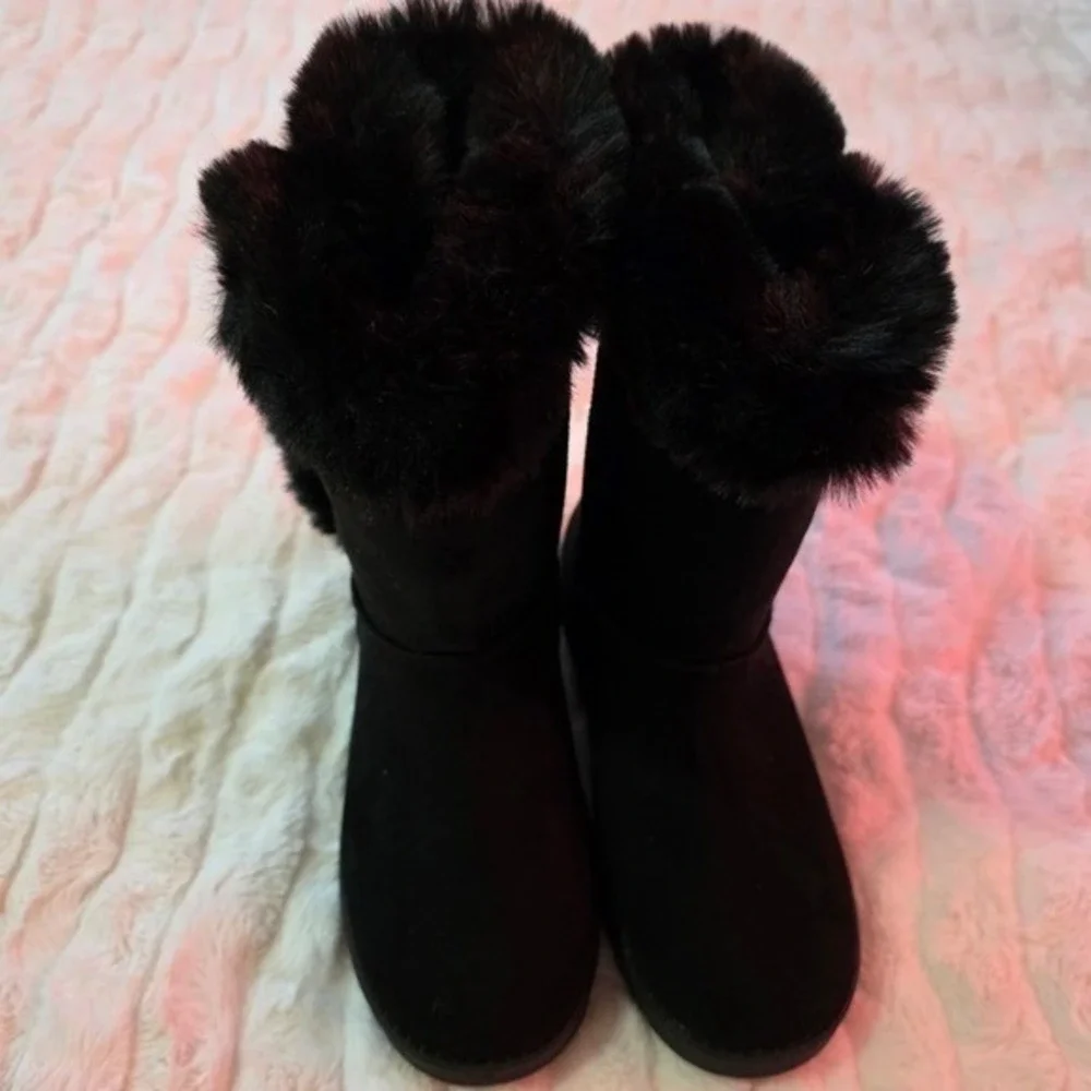 Black Faux Suede Mid-Calf Winter Boots with Faux Fur Trim and Button Detail Cozy